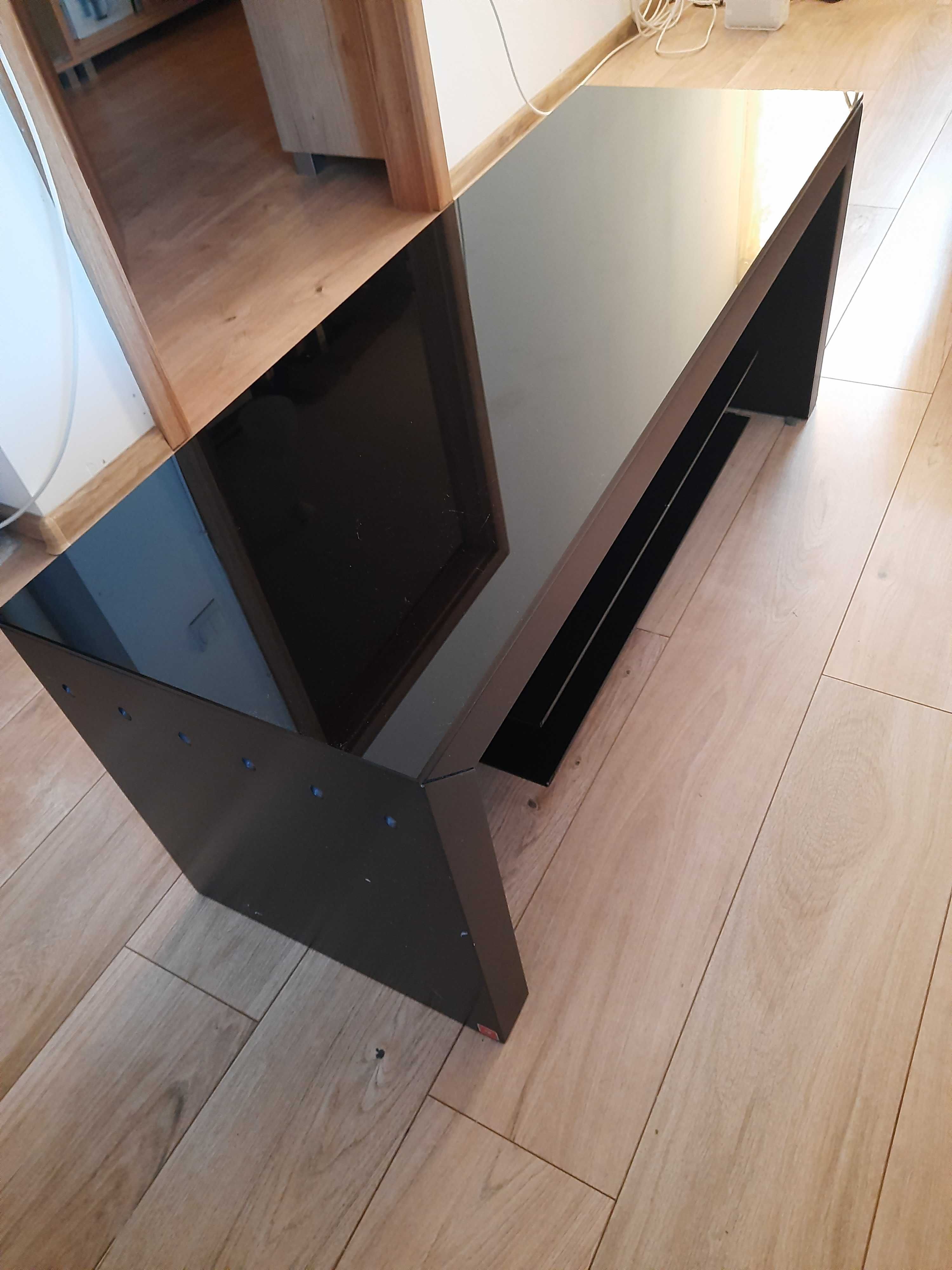 Stolik pod telewizor