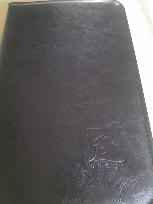 Zestaw 153 próbek perfum FM wraz z etui