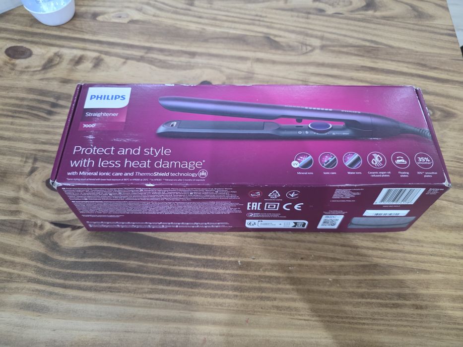 Nowa Prostownica Philips Straighter 7000 BHS752/00
