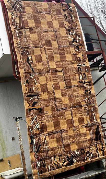 Килими 2×3-3штуки, 2×5-1штука. Вживані у доброму стані