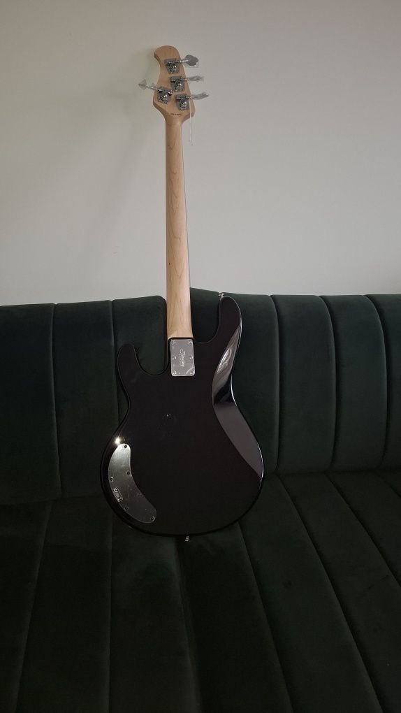Gitara basowa Sterling ray2 by music man black 4 strunowa