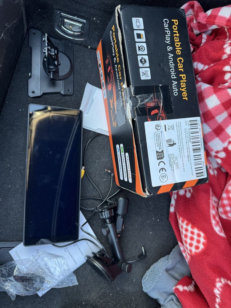 Sprzedam ekran mulimedialny Carplay do auta