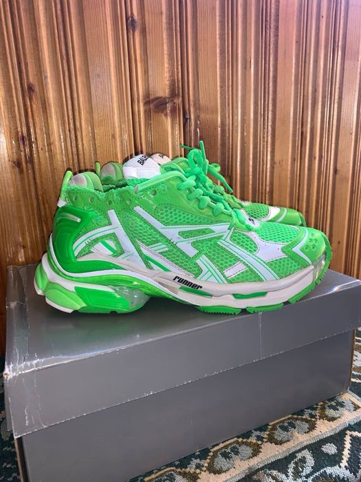 Balenciaga Runner 42-43 track defender