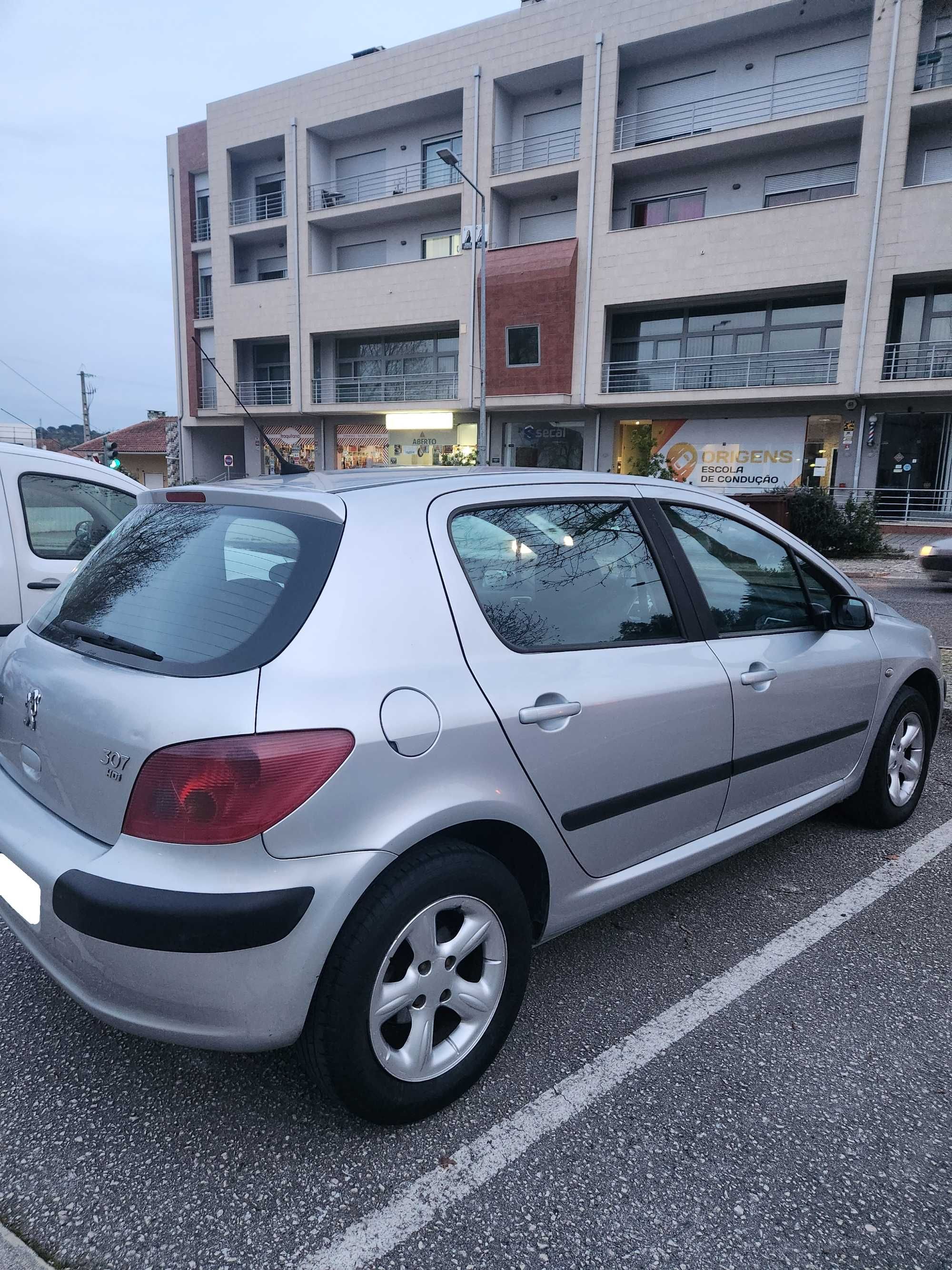 Peugeot 307 HDi – ano 2005 – Diesel – Vende-se como está