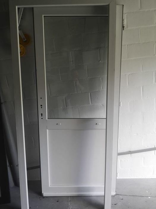 2 Portas em PVC como novas