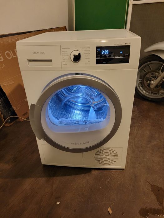 Сушильна машина Siemens iq 500