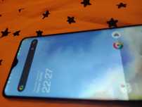 OnePlus 7t  Pęknięty