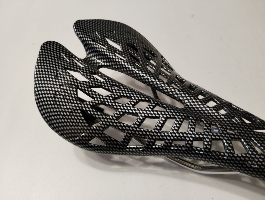 Siodełko rowerowe kompozyt carbon