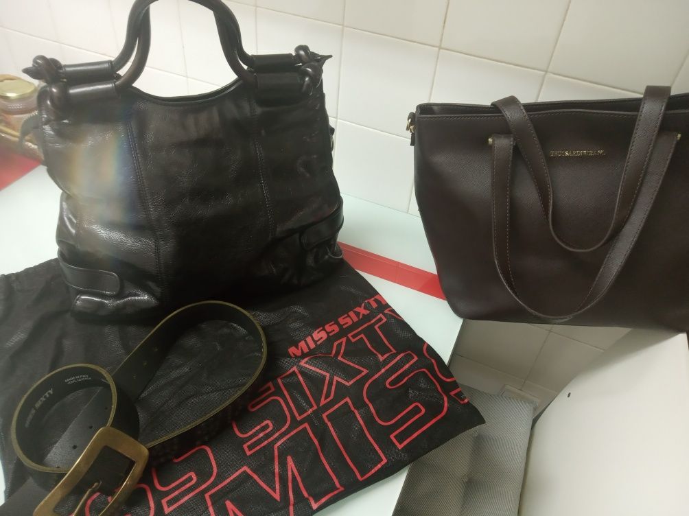 Saco Preto ( Miss Sixty ) em pele