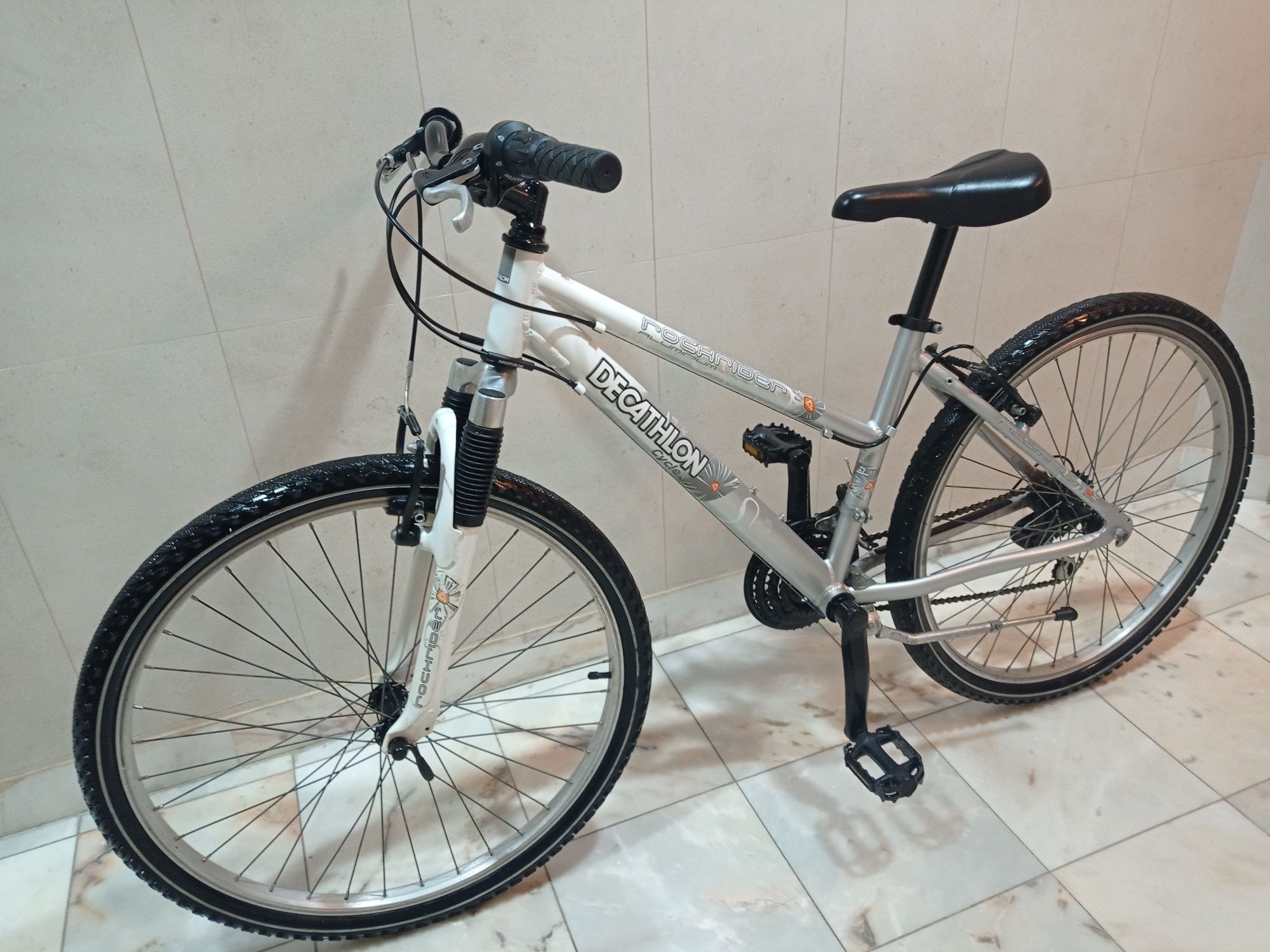 Bicicleta Rockrider 5.1 (roda 26)