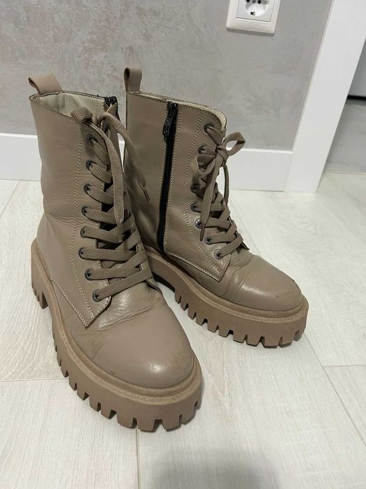 Продам теплі зимові натуральні шкіряні напівсапожки 38 розміру