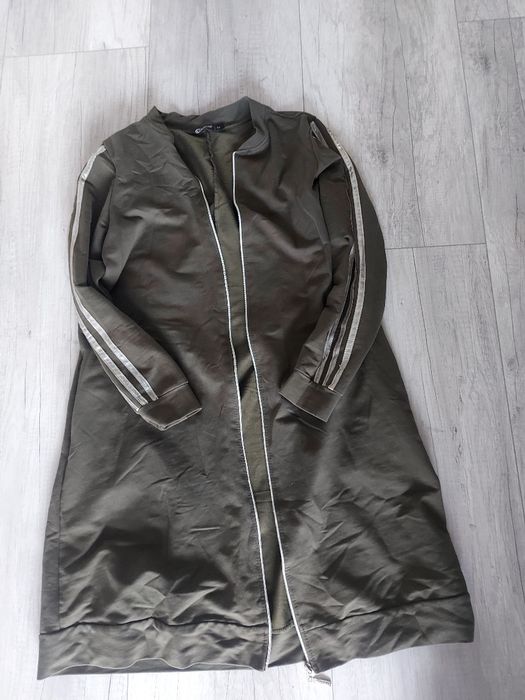 Коробка жіночого одягу великий розмір віддам безкоштовно