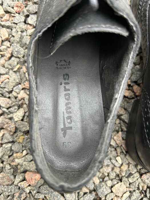 Шкіряні туфлі жіночі