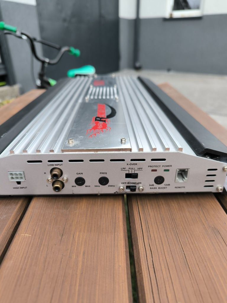 Wzmacniacz Renegade REN 1800 2 kanały 700 RMS super stan mocny okazja!