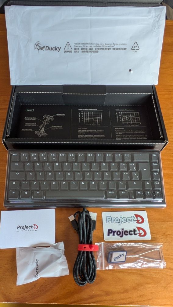 Teclado mecânico Ducky Tinker