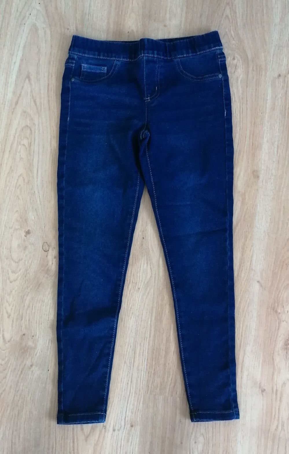 Spodnie jeans 140 dla dziewczynki.