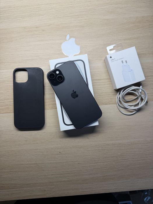 iPhone 15 128gb czarny bateria 90% komplet
