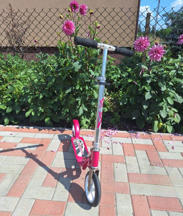 Hulajnoga Hudora Big Wheel 205 – różowo-srebrna, lekka, tylko 3 kg