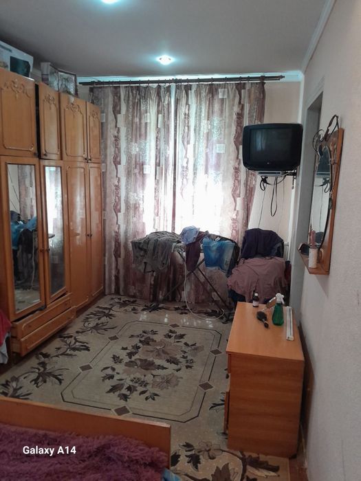 Будинок в самому центрі селища Рокитне Київської області