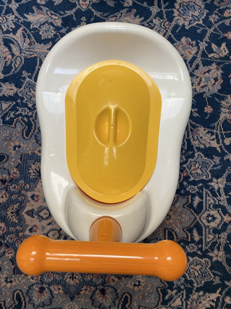 Baldinho de bébé com apoio