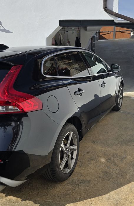 Volvo v40 r-design 190cv