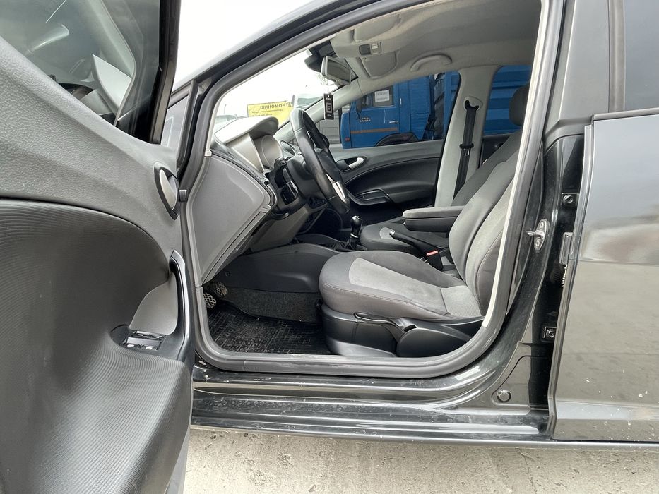 Seat Ibiza ( 2012 ) ( IDEAL )