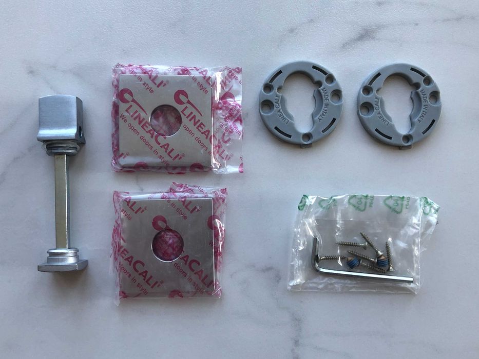 Дверні ручки Linea Cali Stream + замок (Італія)