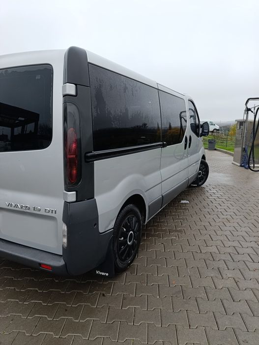 Опель віваро 1.9