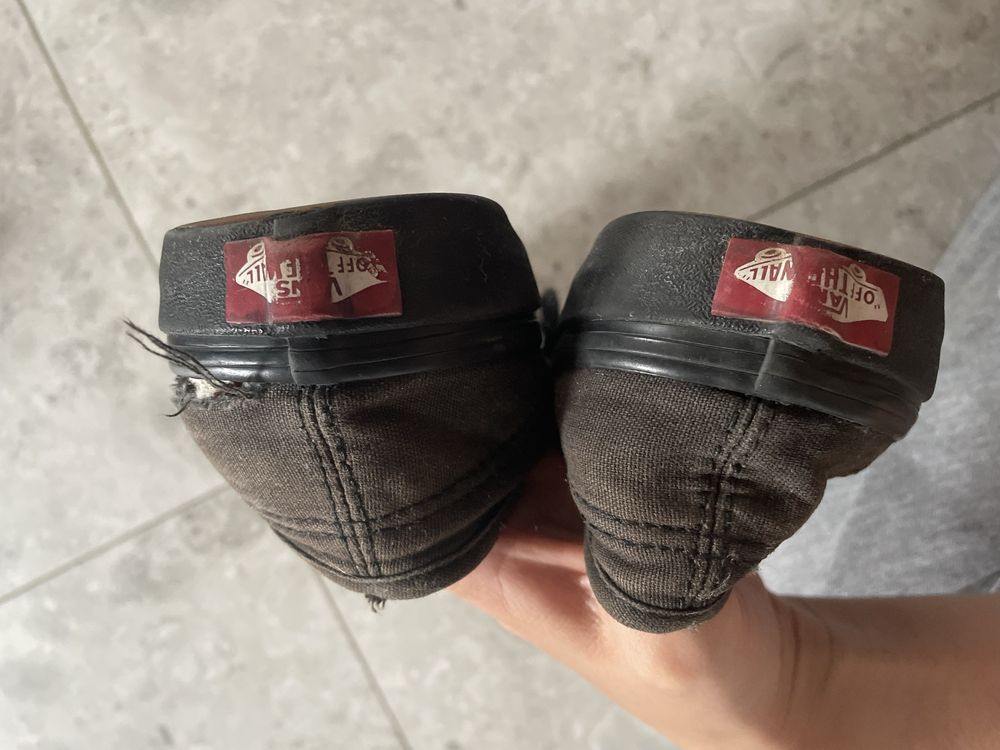 Buty czarne trampki tenisowki vans authentic 40