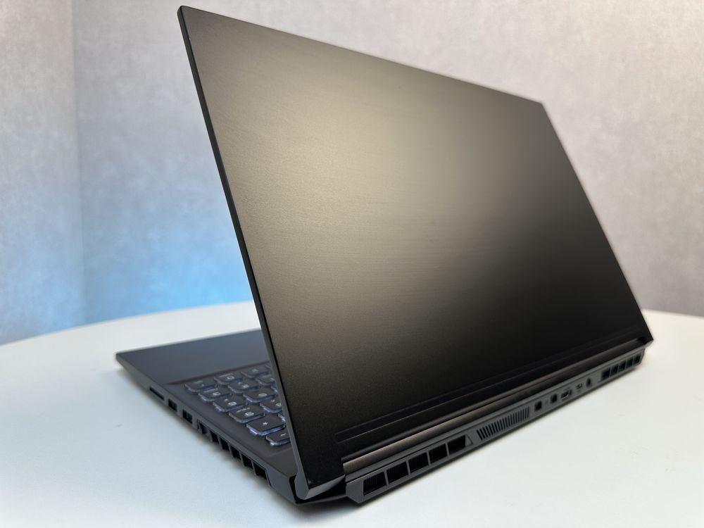 Electronics MATRIX RP-15 Nvidia RTX2060 Ryzen7 16ram 512ssd