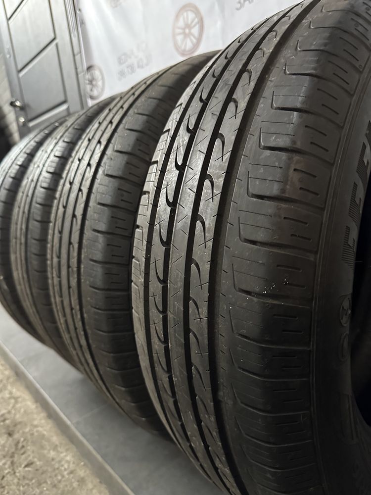 Комплект шин 215/65 R16 Goodyear Eficent Crip 4x4 (літо)