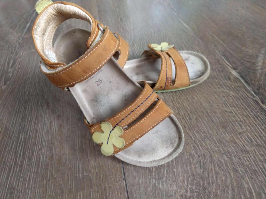 Sandałki Emel skórzane dziewczęce buciki dziecięce  rozmiar 25