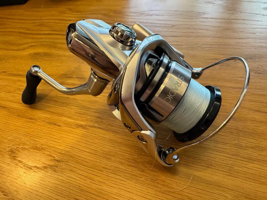 Shimano Stradic 2500HG-L topowy kołowrotek Shimano, stan bardzo dobry
