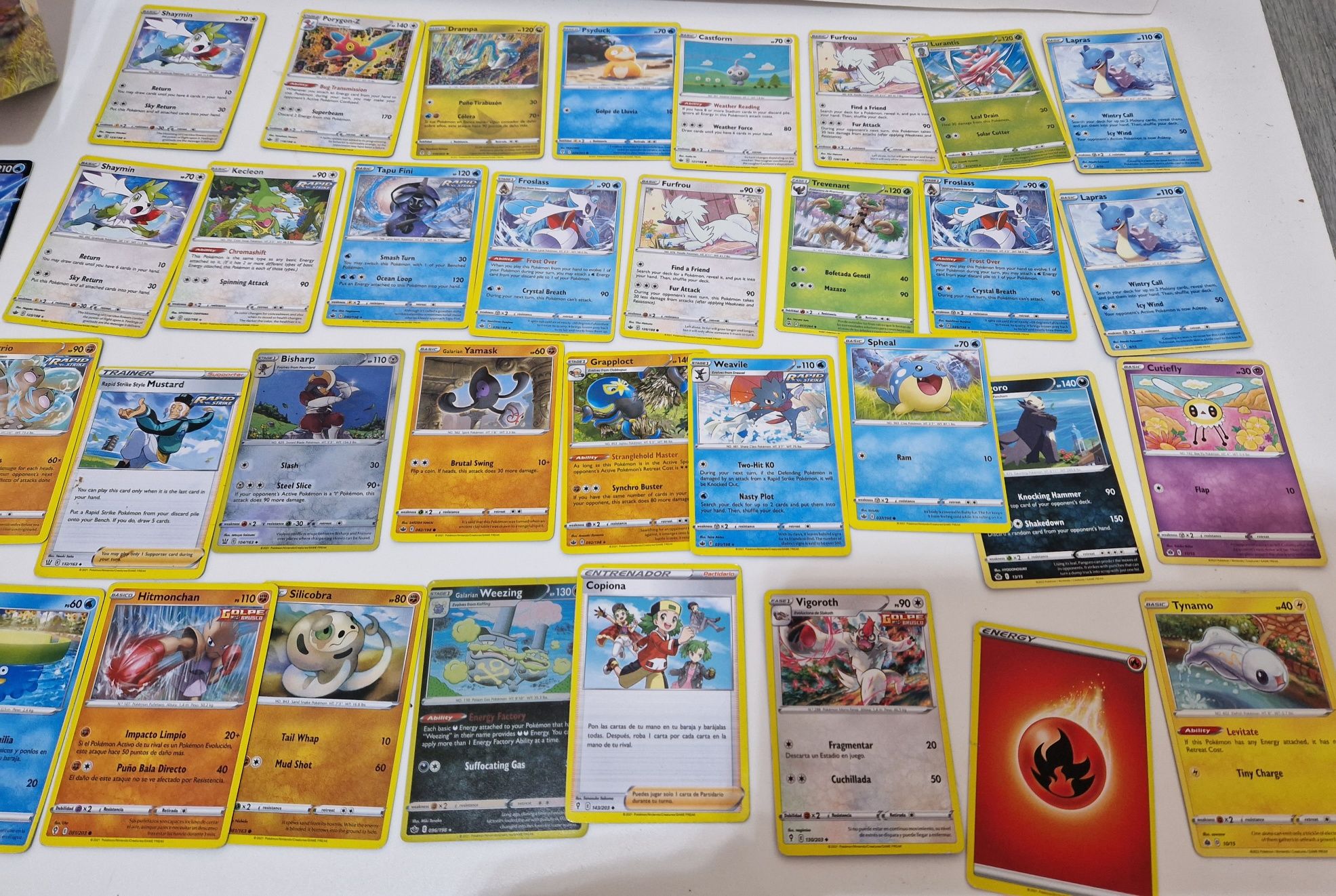 Pokémon - Cartas 2021 & 2022  - 37 Cartas Originais + Caixa Ferro