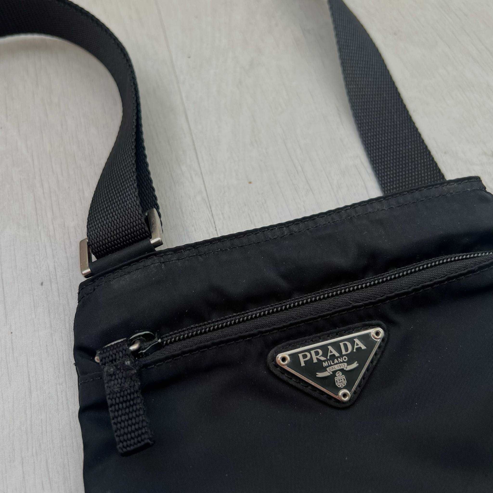 Prada Nylon Shoulder Bag Torba Na Ramie Czarna Męska