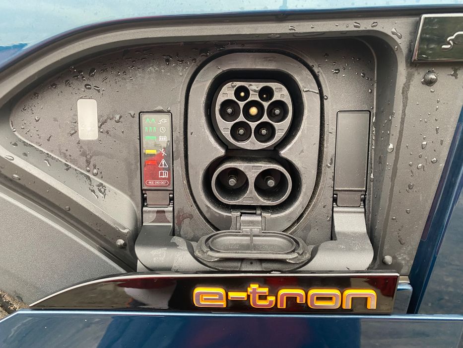 Audi e-tron 2022