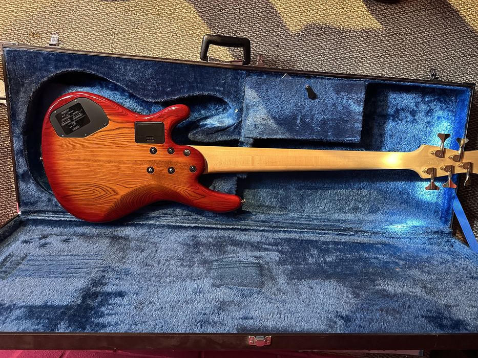 Yamaha TRB 5 Bass Japan