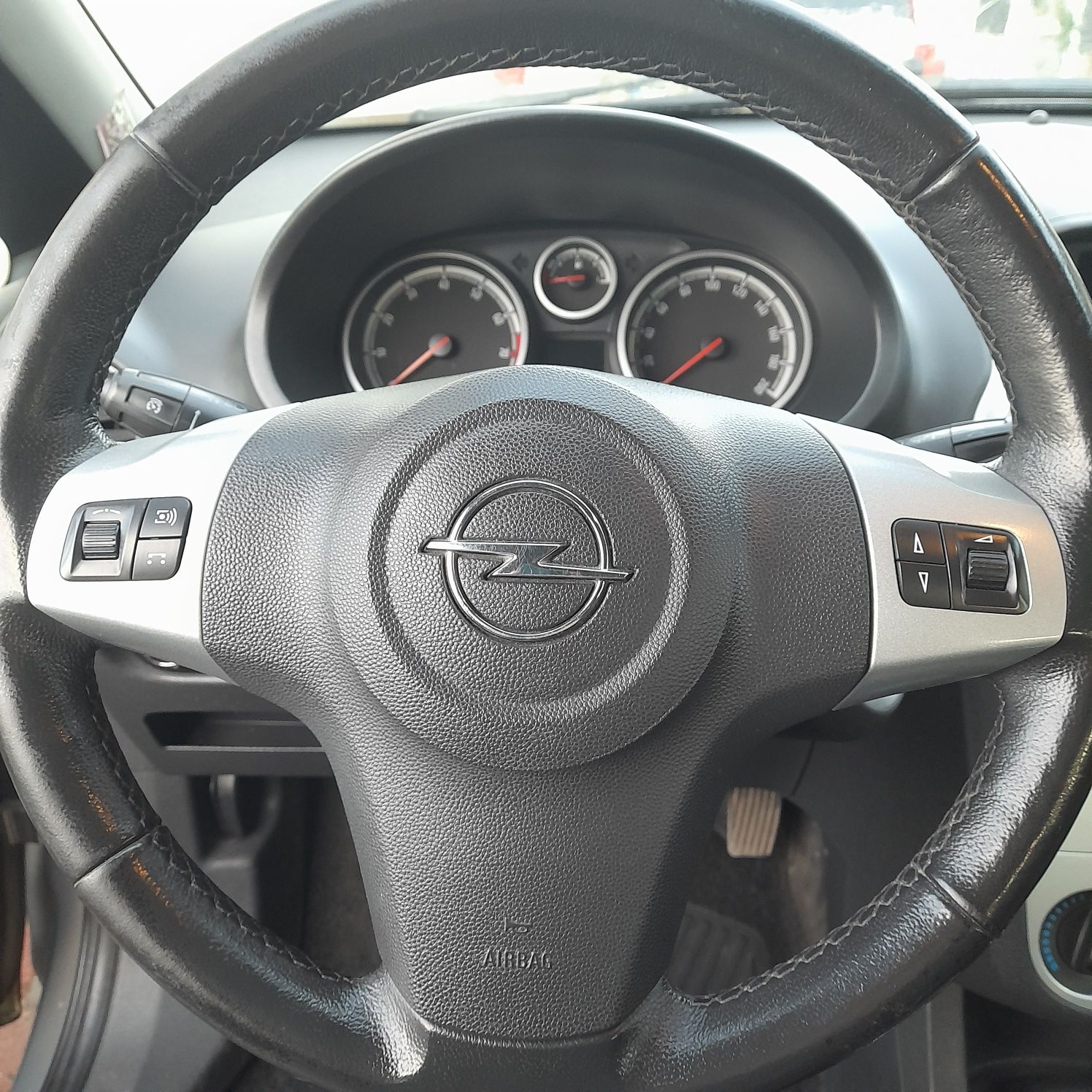 Opel Corsa  Cosmo 2011р.