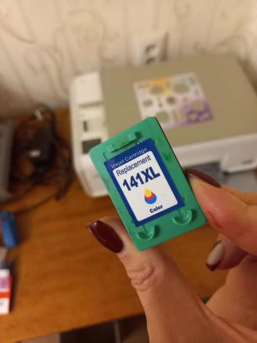 Продаю новий картридж НР 141 XL кольоровий