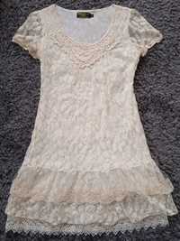 Сукня молочного кольору, вишита бісером, мереживо, розмір 42-44