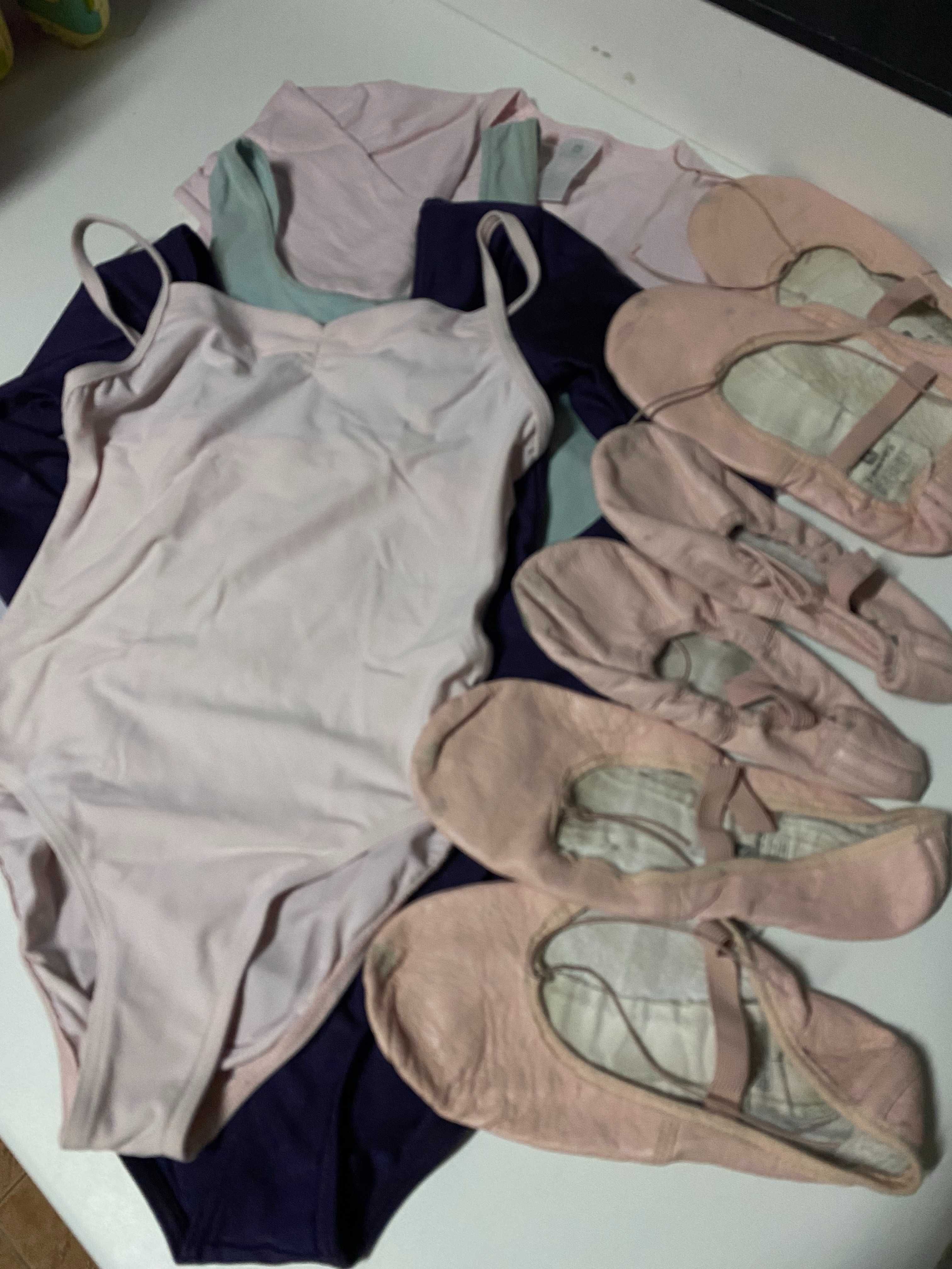 Ballet: fato, casaco, sapatilha, collant, caneleira, acessór., 10 anos