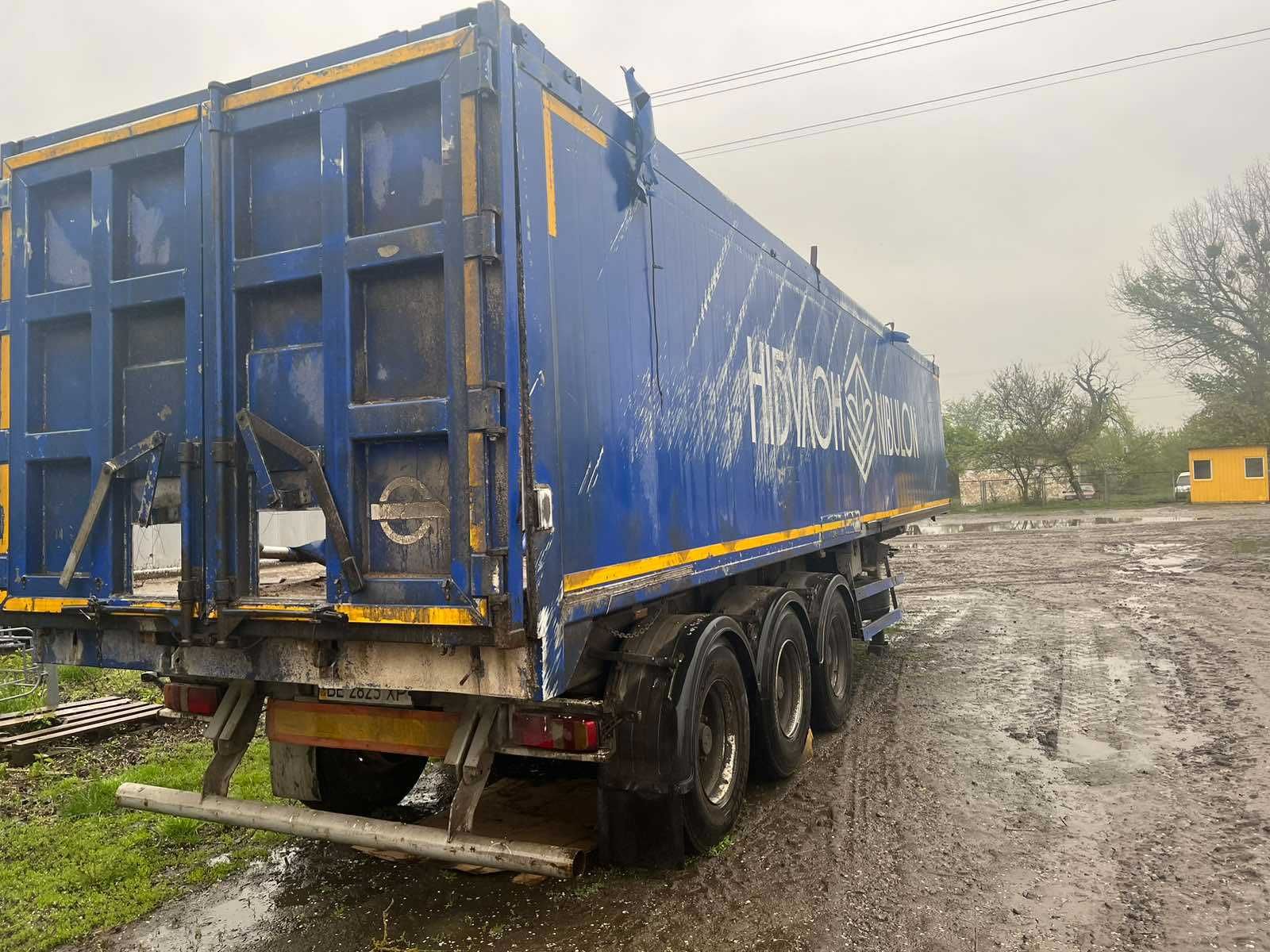 Напівпричеп алюмінієвий Bodex Kis3W-A