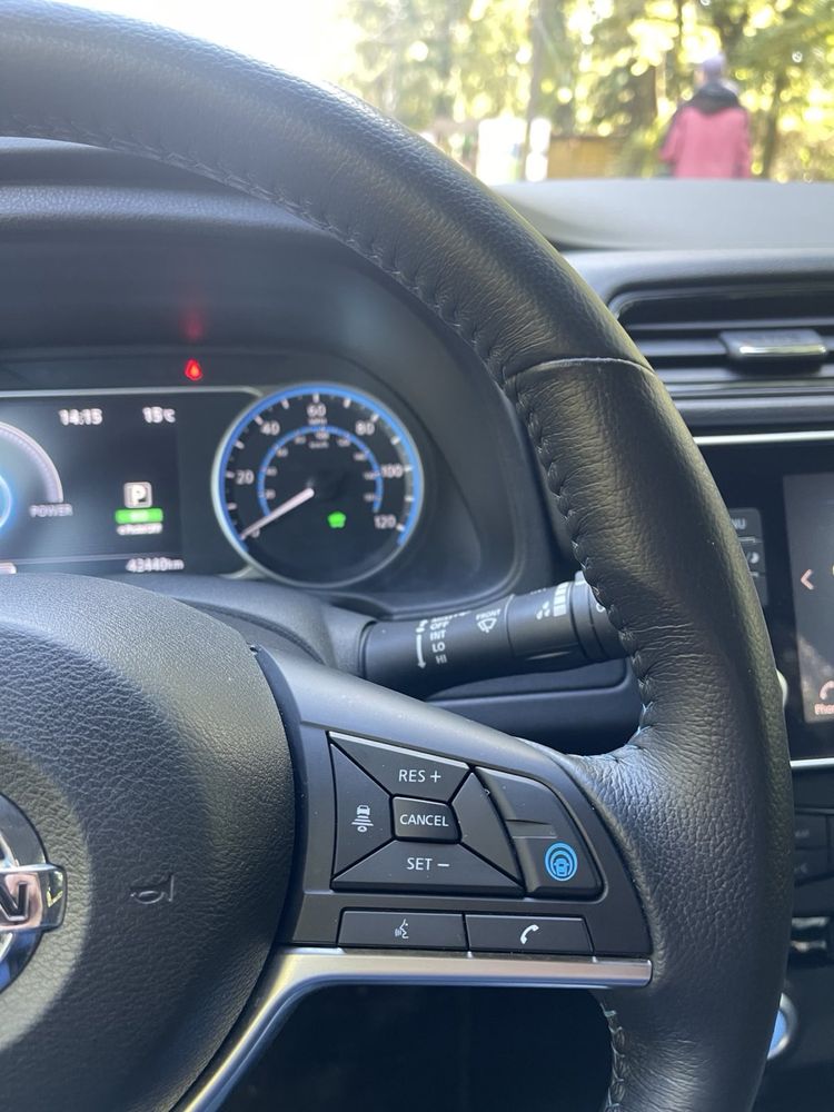 Nissan Leaf 2019 (електро)