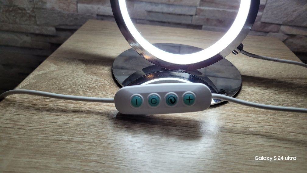 Led lampka 3 barwy bieli 11 poziomów jasności