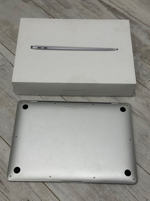 Macbook Air 13 M1 A2337
