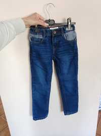 Spodnie jeansowe Regular proste nogawki dla chłopca 104/110