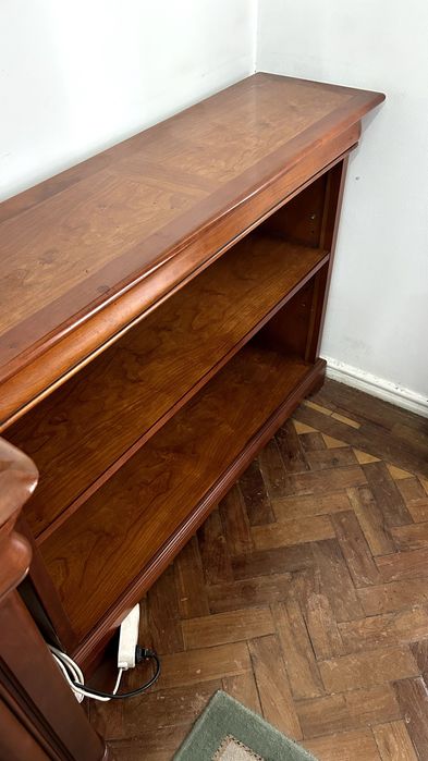 Livreiro em cerejeira (aprox. 80x30x120A cm)