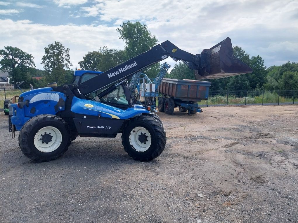 Ładowarka teleskopowa New Holland LM 435A