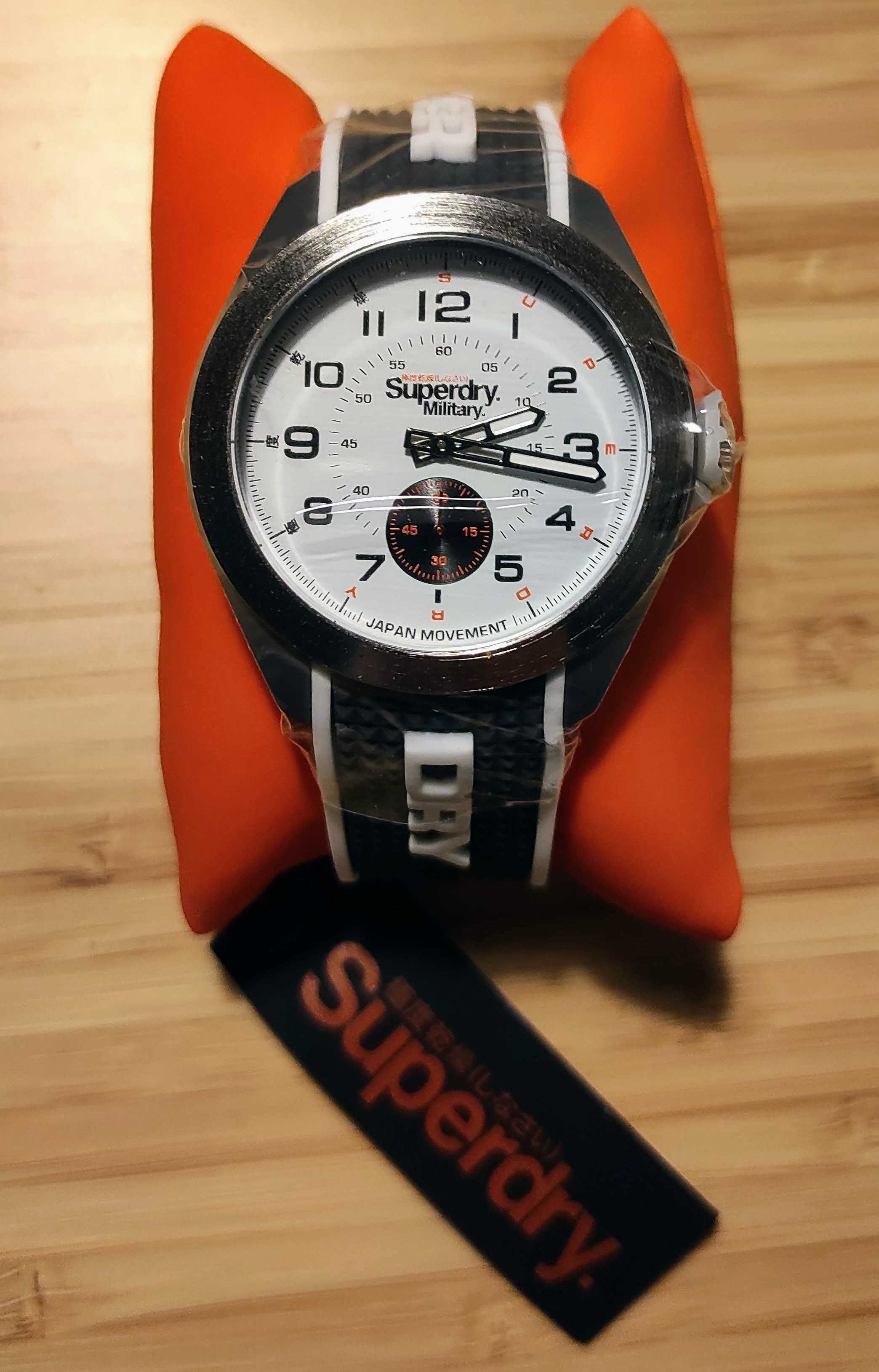 Zegarek Superdry SYG214B na prezent