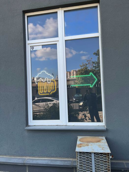 Продам Неоновая вывеска  Неон Бокал + стрелка